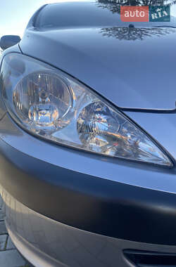 Хэтчбек Peugeot 307 2004 в Луцке