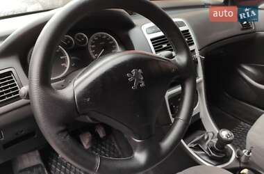 Хетчбек Peugeot 307 2002 в 