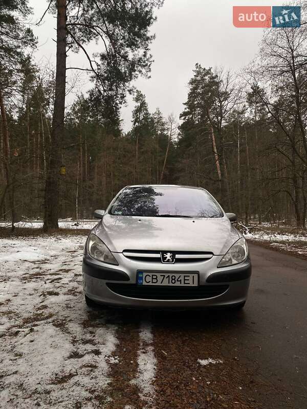 Хетчбек Peugeot 307 2003 в Чернігові