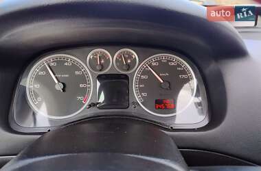 Универсал Peugeot 307 2004 в 