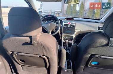 Универсал Peugeot 307 2004 в 