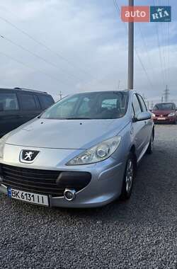 Седан Peugeot 307 2007 в Рівному