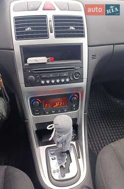 Универсал Peugeot 307 2006 в 