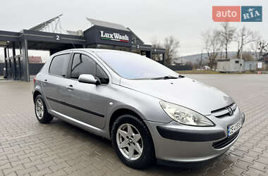 Седан Peugeot 307 2002 в Чернівцях