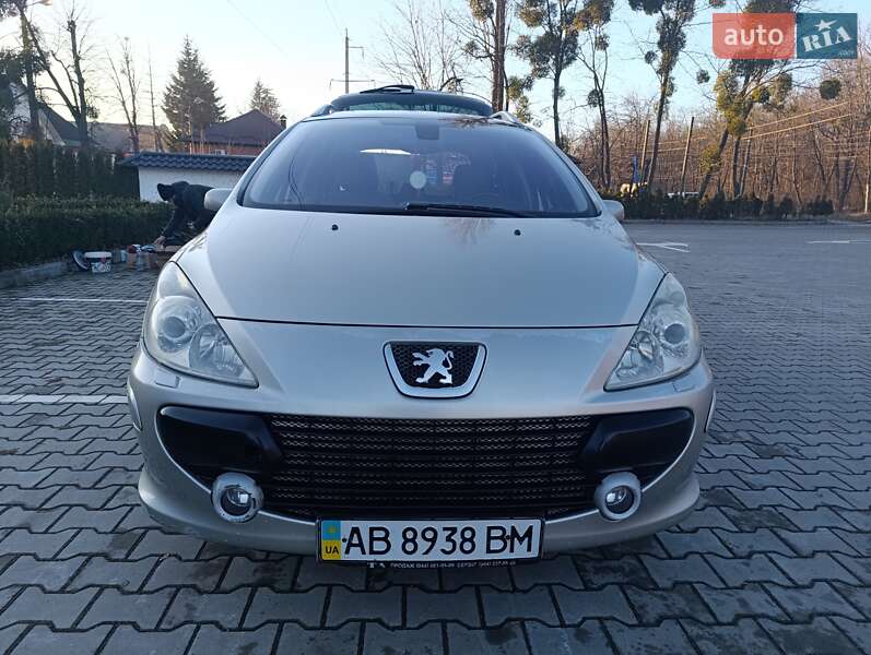 Универсал Peugeot 307 2006 в 