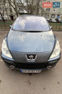 Хэтчбек Peugeot 307 2006 в Овруче