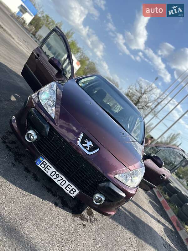 Хэтчбек Peugeot 307 2006 в Николаеве