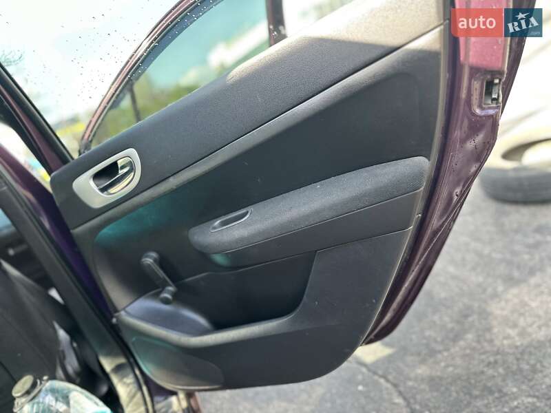Хэтчбек Peugeot 307 2006 в Николаеве