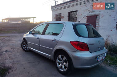 Хетчбек Peugeot 307 2005 в 