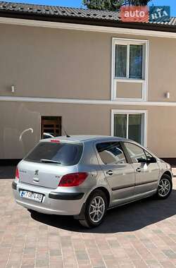 Хетчбек Peugeot 307 2002 в 