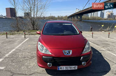 Хэтчбек Peugeot 307 2007 в Киеве