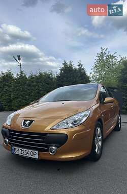 Хэтчбек Peugeot 307 2005 в Киеве