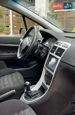 Хетчбек Peugeot 307 2002 в 