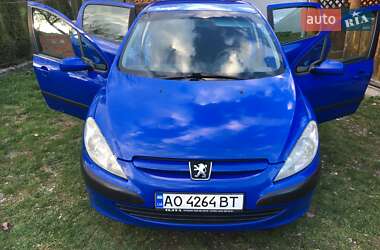 Хэтчбек Peugeot 307 2004 в 
