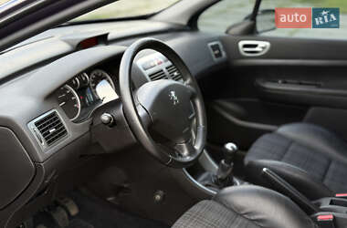 Хетчбек Peugeot 307 2003 в 