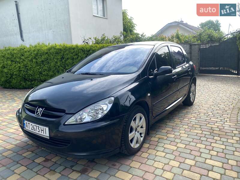 Хэтчбек Peugeot 307 2002 в 