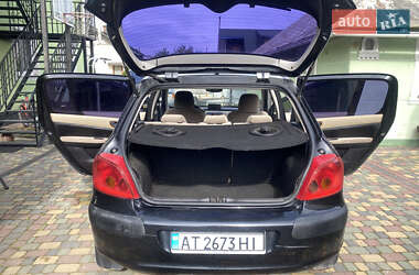 Хэтчбек Peugeot 307 2002 в 