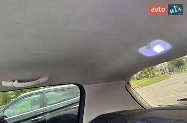 Хэтчбек Peugeot 307 2005 в 
