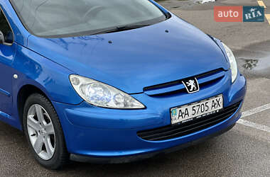 Кабриолет Peugeot 307 2004 в 