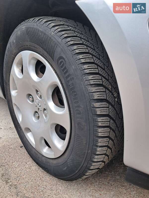 Універсал Peugeot 307 2002 в Бахмачі