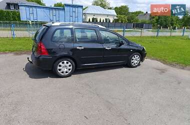 Универсал Peugeot 307 2003 в  фото 2 Универсал Peugeot 307 2003 в