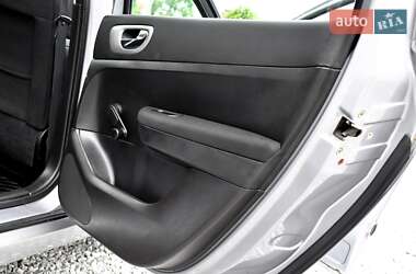 Универсал Peugeot 307 2005 в 