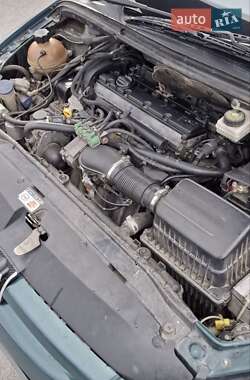 Хэтчбек Peugeot 307 2003 в  фото 11 Хэтчбек Peugeot 307 2003 в
