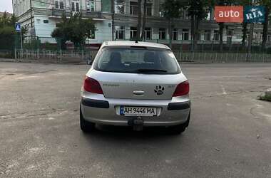 Хэтчбек Peugeot 307 2003 в 