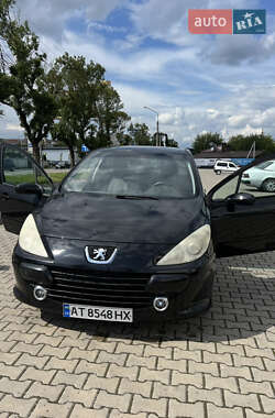 Хэтчбек Peugeot 307 2006 в Ивано-Франковске