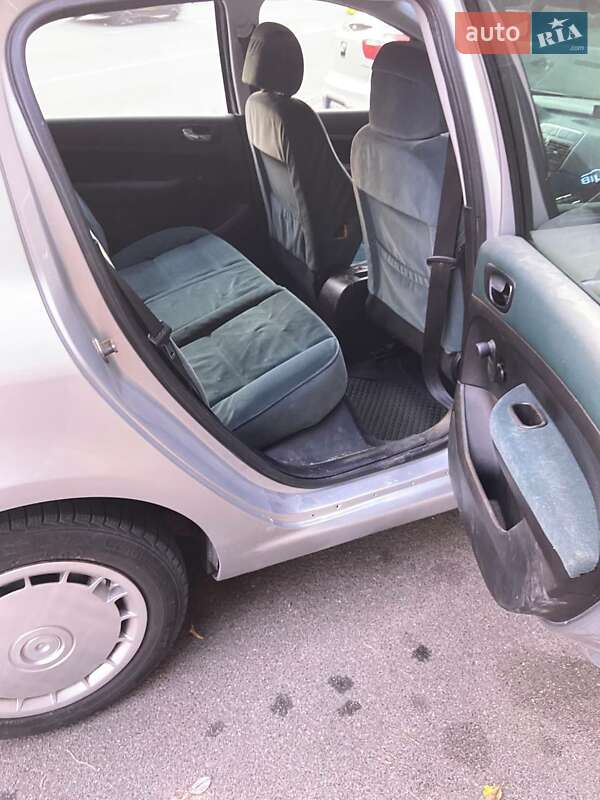 Хетчбек Peugeot 307 2002 в Києві