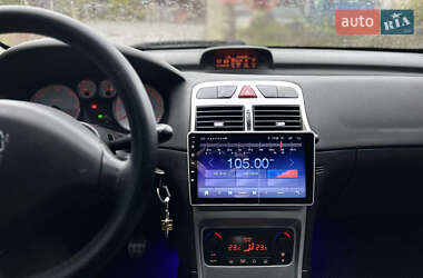 Универсал Peugeot 307 2006 в  фото 9 Универсал Peugeot 307 2006 в