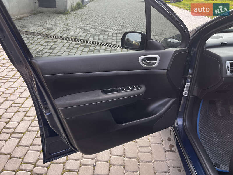 Универсал Peugeot 307 2007 в Золочеве