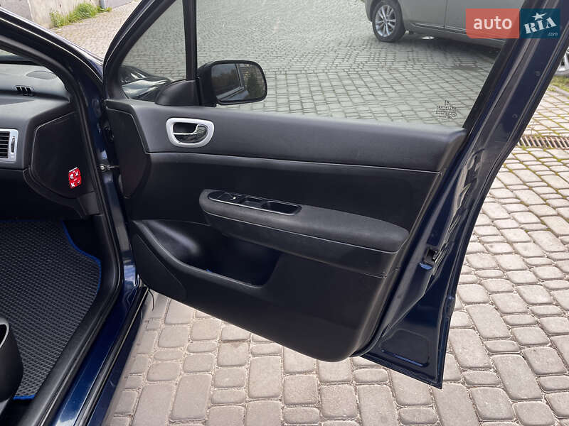 Универсал Peugeot 307 2007 в Золочеве