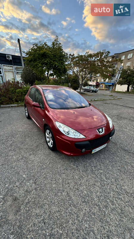 Хэтчбек Peugeot 307 2005 в Белгороде-Днестровском фото 4 Хэтчбек Peugeot 307 2005 в Белгороде-Днестровском