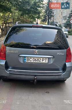Универсал Peugeot 307 2005 в  фото 3 Универсал Peugeot 307 2005 в