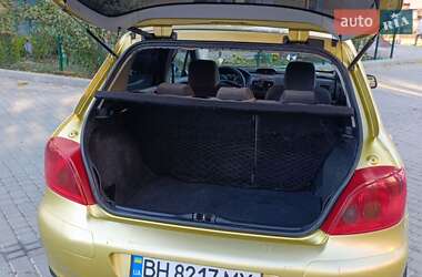 Хэтчбек Peugeot 307 2003 в  фото 10 Хэтчбек Peugeot 307 2003 в