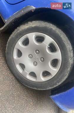 Хэтчбек Peugeot 307 2002 в 