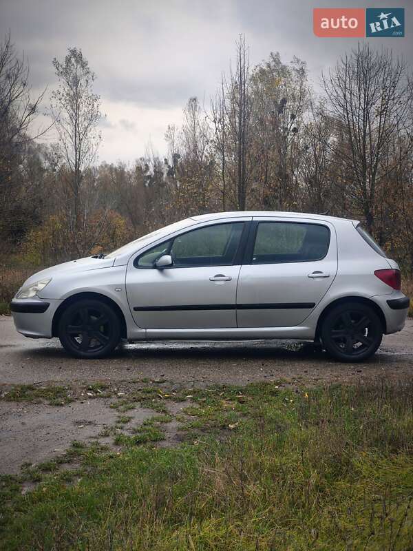Хетчбек Peugeot 307 2003 в Миронівці