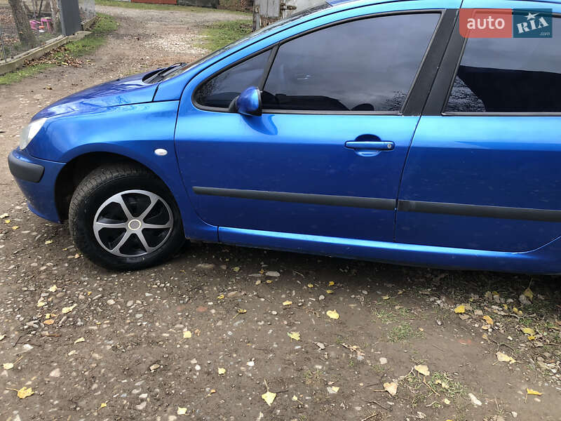 Хетчбек Peugeot 307 2004 в Сторожинці