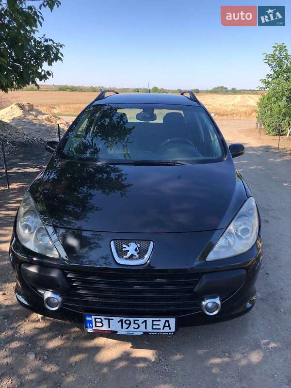 Универсал Peugeot 307 2007 в Великой Александровке