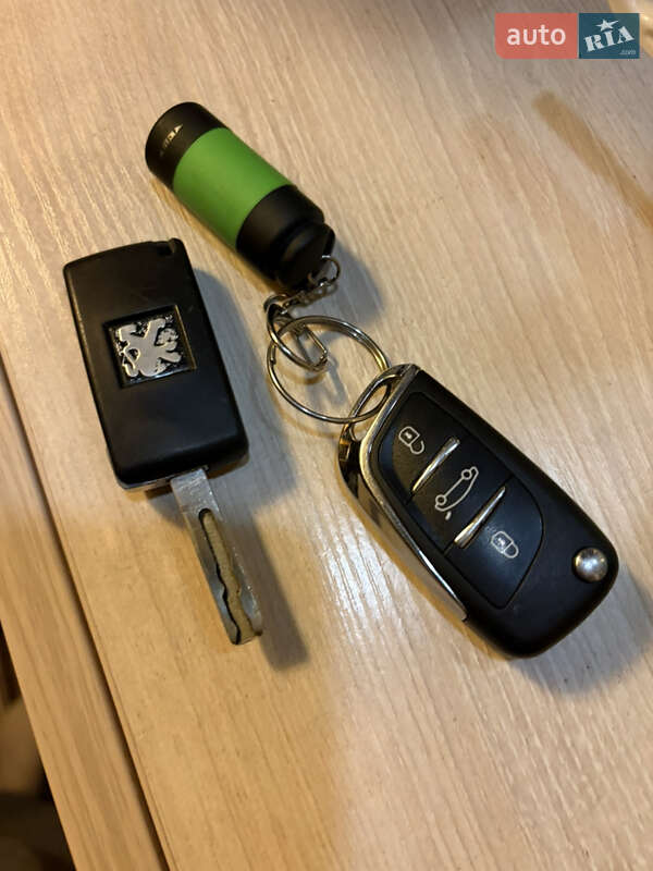 Универсал Peugeot 307 2006 в Вышгороде фото 8 Универсал Peugeot 307 2006 в Вышгороде