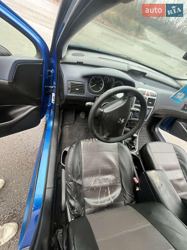 Хетчбек Peugeot 307 2003 в Полтаві