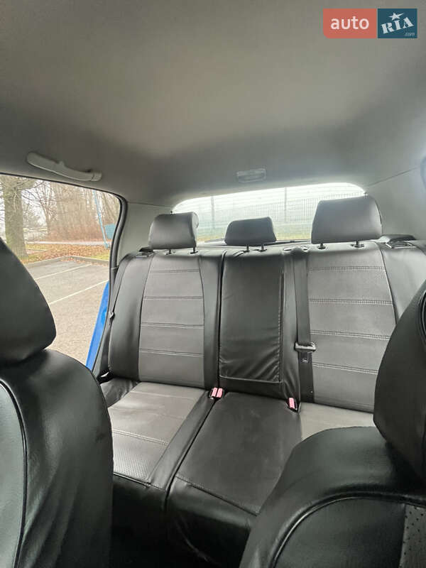 Хетчбек Peugeot 307 2003 в Полтаві