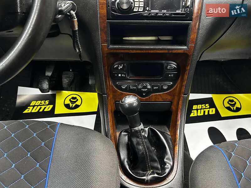 Хетчбек Peugeot 307 2002 в Чернівцях фото 12 Хетчбек Peugeot 307 2002 в Чернівцях