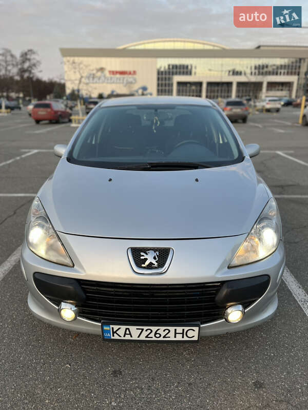 Peugeot 307 2005 Peugeot 307 2005