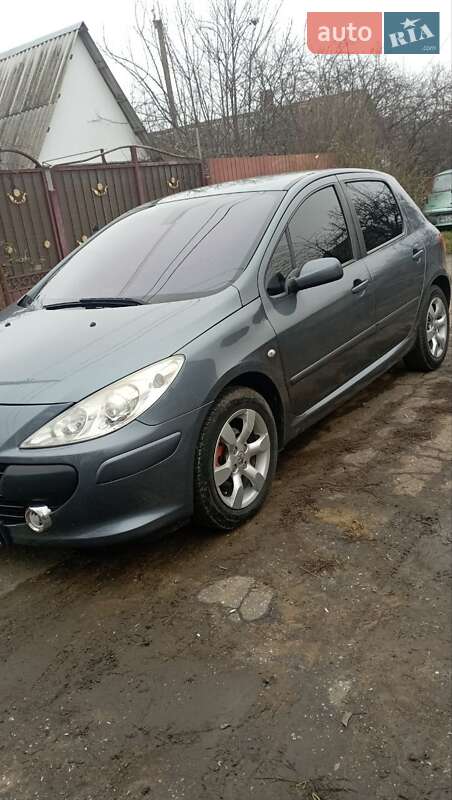 Хетчбек Peugeot 307 2006 в Вигоді