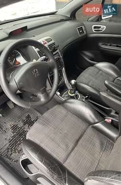 Хэтчбек Peugeot 307 2004 в Днепре