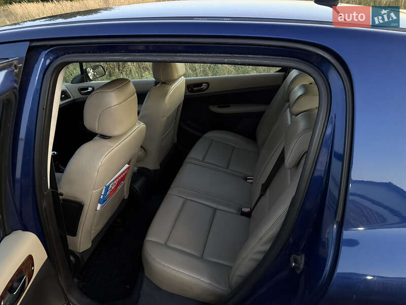 Хэтчбек Peugeot 307 2001 в Киеве