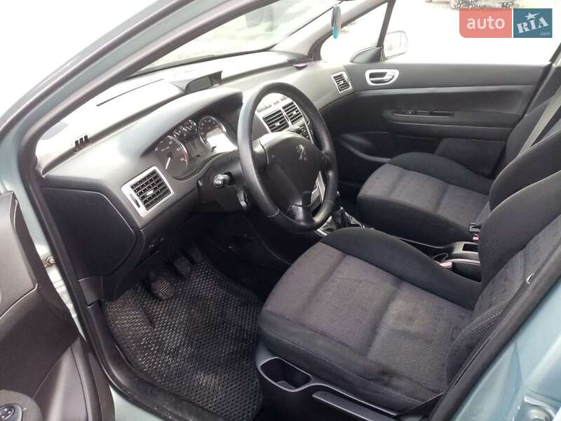 Универсал Peugeot 307 2005 в Луцке