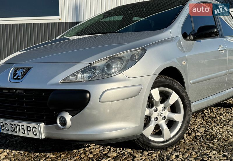 Хэтчбек Peugeot 307 2006 в Стрые